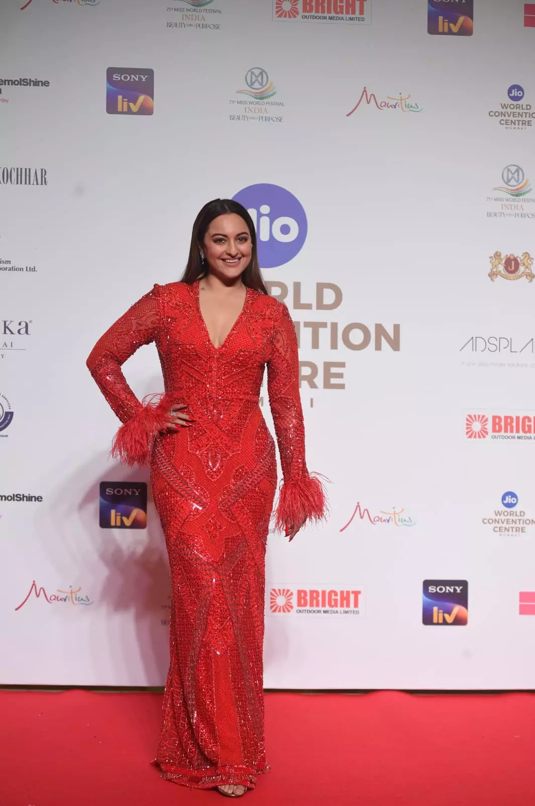 Sonakshi Sinha Sonakshi Sinha