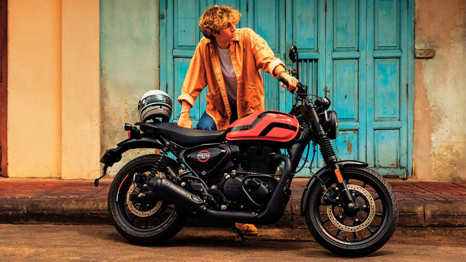 Royal Enfield Hunter 350 Rs 149 Lakh Royal Enfield Hunter 350 Rs 149 Lakh