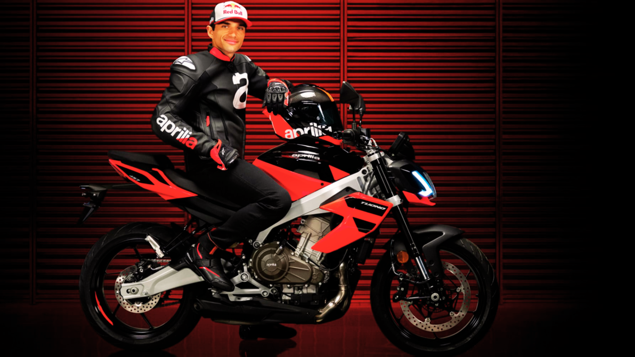 Aprilia Tuono 457: Rs 3.95 Lakh 